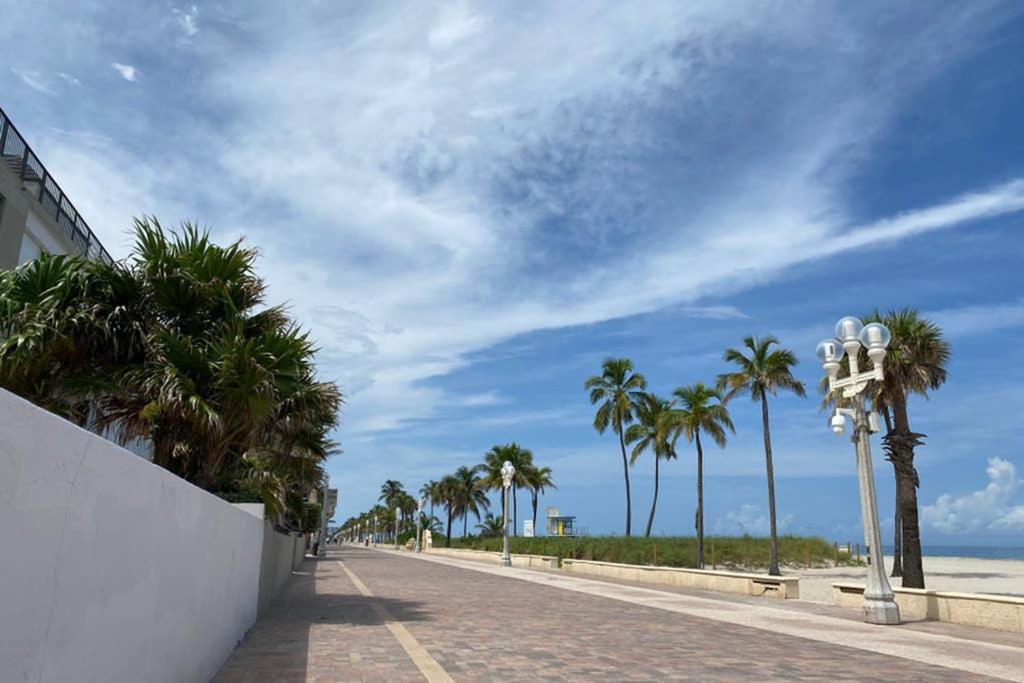 Hollywood Beach Apartments - Walk To The Beach Eksteriør bilde